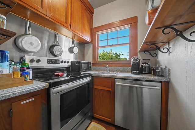 85 Broad St, Sutter Creek, CA 95685