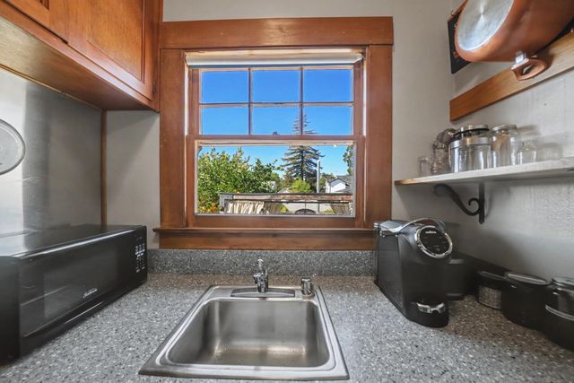 85 Broad St, Sutter Creek, CA 95685