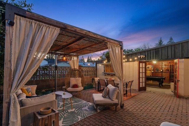 85 Broad St, Sutter Creek, CA 95685