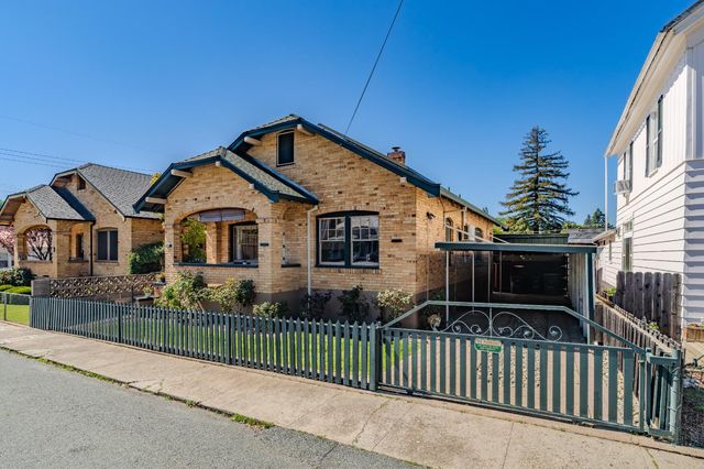 85 Broad St, Sutter Creek, CA 95685