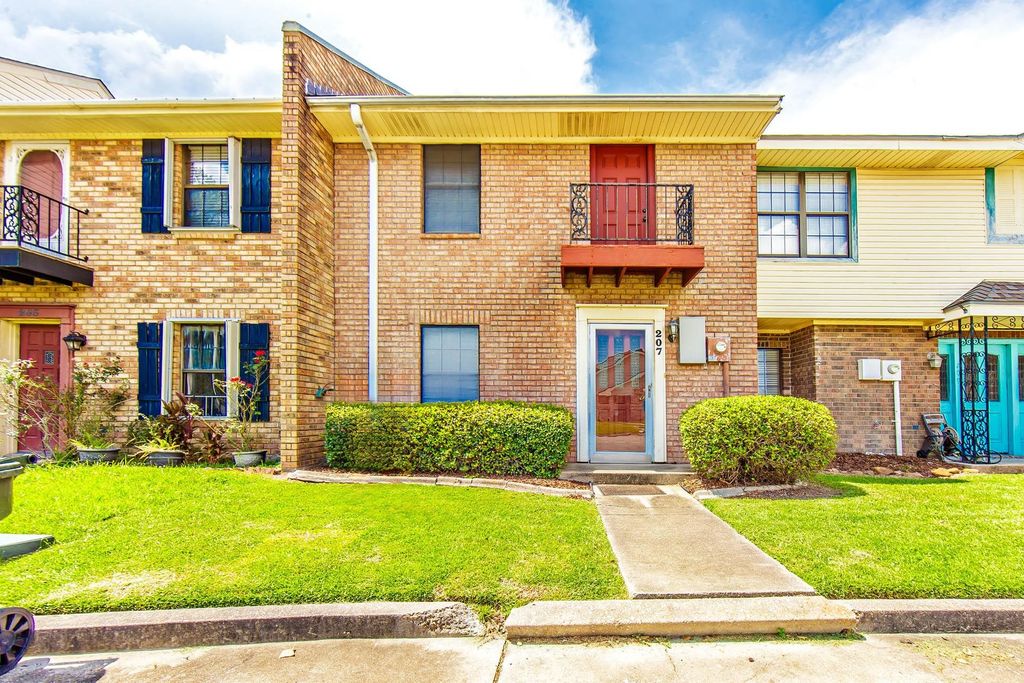 207 North French Quarter Drive, Houma, LA 70364