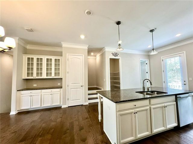 521 Headwind Way, Alpharetta, GA 30005