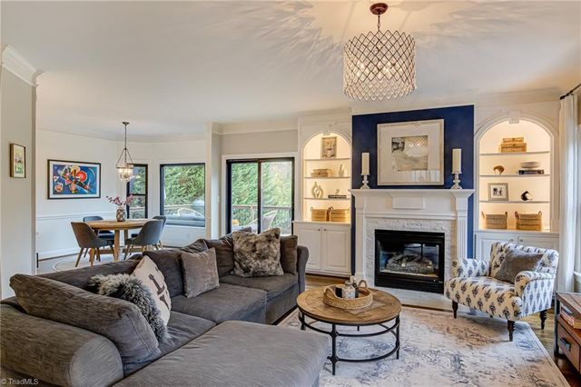 445 Ashbry Run Drive, Winston-salem, NC 27106