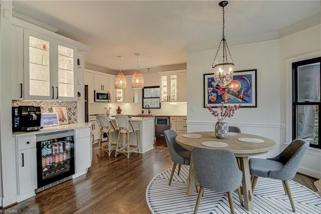 445 Ashbry Run Drive, Winston-salem, NC 27106