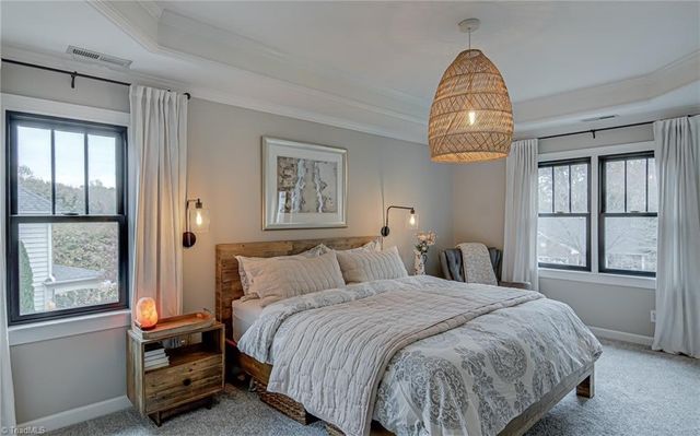 445 Ashbry Run Drive, Winston-salem, NC 27106