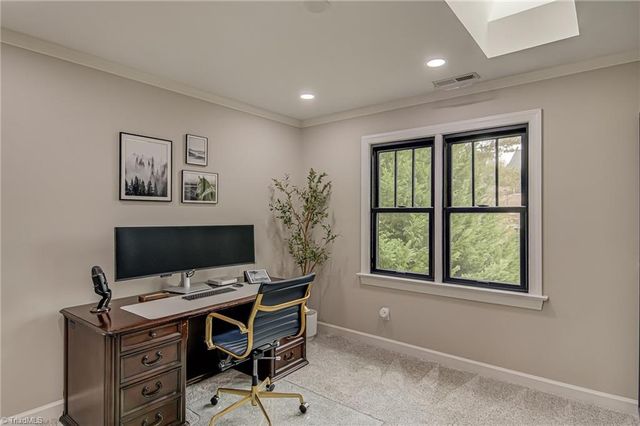 445 Ashbry Run Drive, Winston-salem, NC 27106