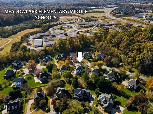 445 Ashbry Run Drive, Winston-salem, NC 27106