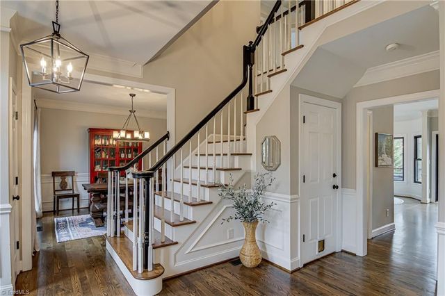 445 Ashbry Run Drive, Winston-salem, NC 27106