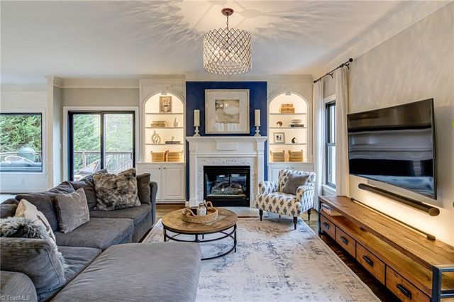 445 Ashbry Run Drive, Winston-salem, NC 27106