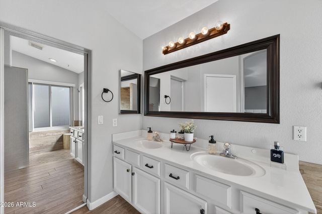 1792 E APPALOOSA Road, Gilbert, AZ 85296