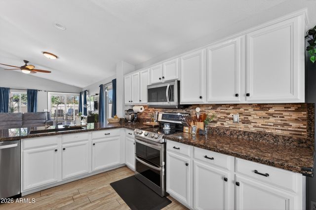 1792 E APPALOOSA Road, Gilbert, AZ 85296