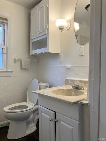 2256 Palm St, Lynchburg, VA 24502