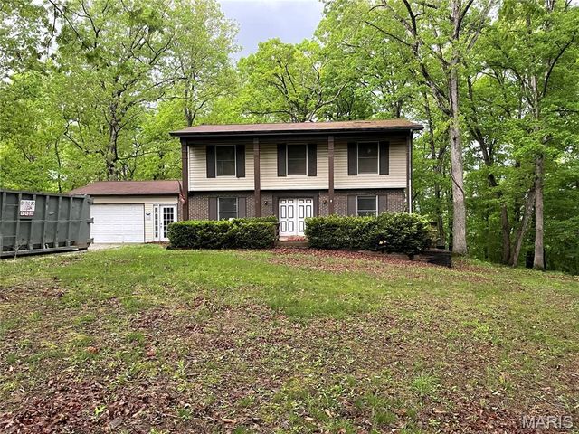89 Zips Road, Hawk Point, MO 63349