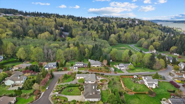 30 Chatham Place, Camano Island, WA 98282