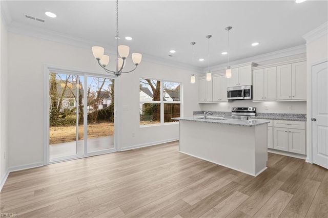 385 Sampson AVE, Hampton, VA 23661