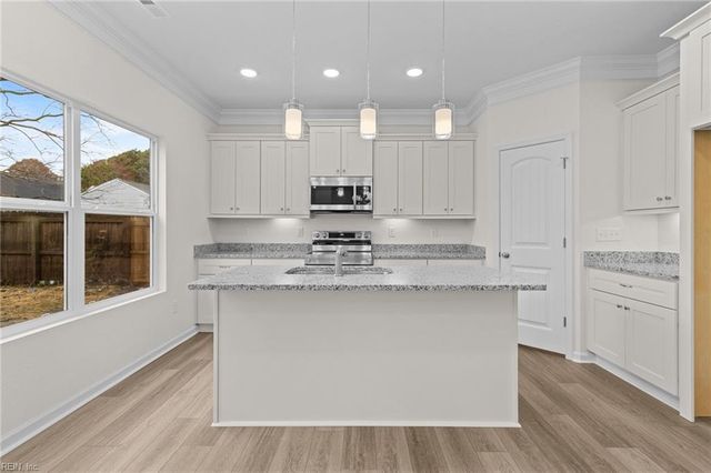 385 Sampson AVE, Hampton, VA 23661