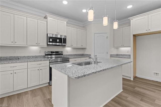 385 Sampson AVE, Hampton, VA 23661