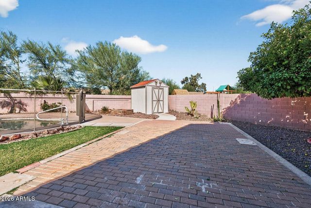 11530 W Palm Brook Drive, Avondale, AZ 85392