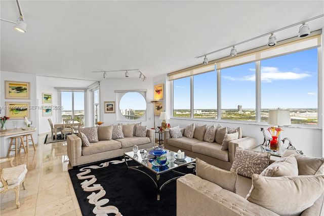 3802 NE 207th St 2704, Aventura, FL 33180