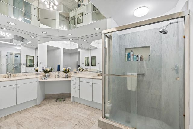 3802 NE 207th St 2704, Aventura, FL 33180