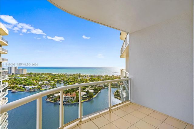 3802 NE 207th St 2704, Aventura, FL 33180