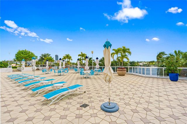 3802 NE 207th St 2704, Aventura, FL 33180