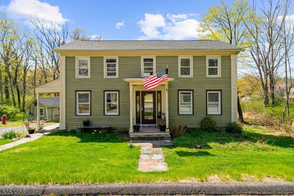 247 Cokesbury Rd, Clinton Twp., NJ 08833