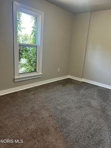 4112 Lewis Avenue, Toledo, OH 43612