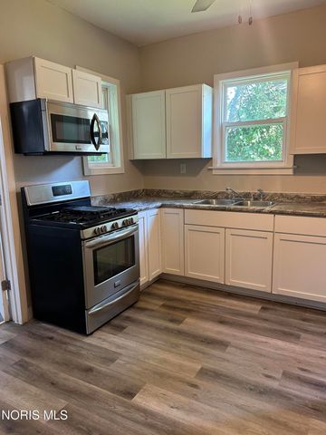 4112 Lewis Avenue, Toledo, OH 43612