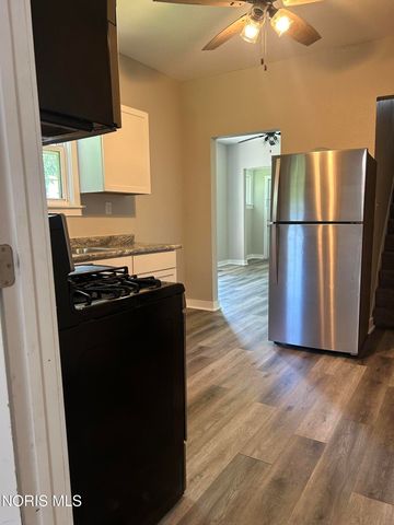 4112 Lewis Avenue, Toledo, OH 43612