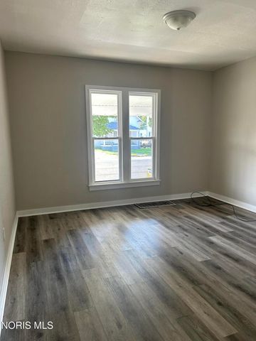 4112 Lewis Avenue, Toledo, OH 43612