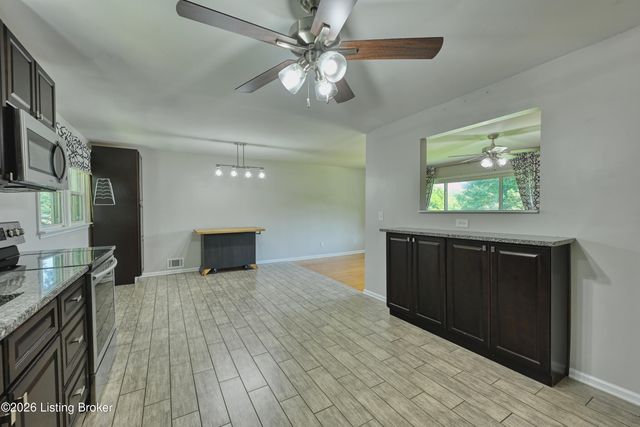 10006 Fern Creek Rd, Louisville, KY 40291