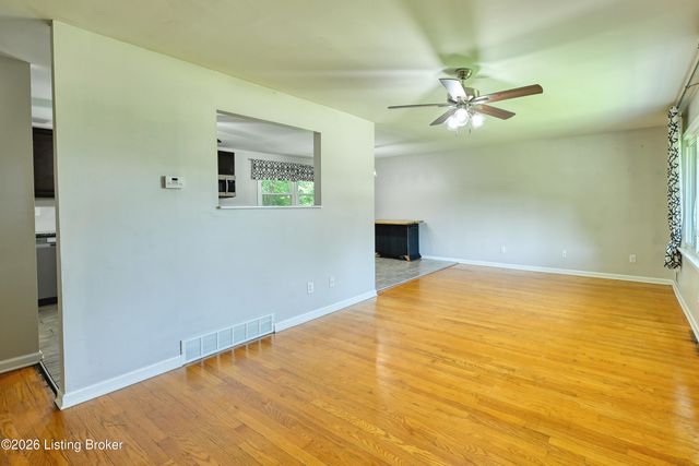 10006 Fern Creek Rd, Louisville, KY 40291
