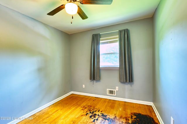 10006 Fern Creek Rd, Louisville, KY 40291