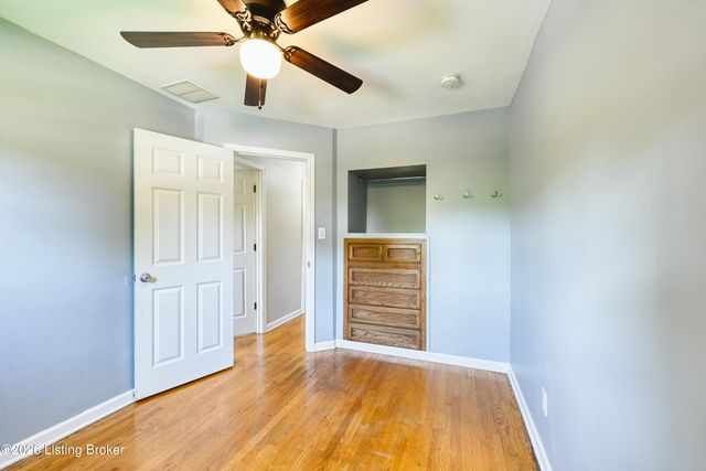 10006 Fern Creek Rd, Louisville, KY 40291