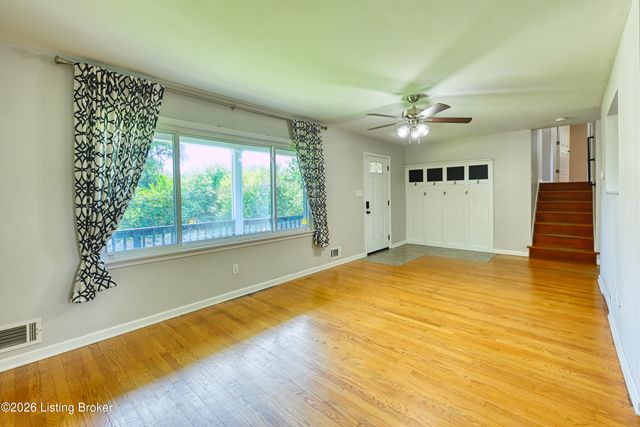 10006 Fern Creek Rd, Louisville, KY 40291