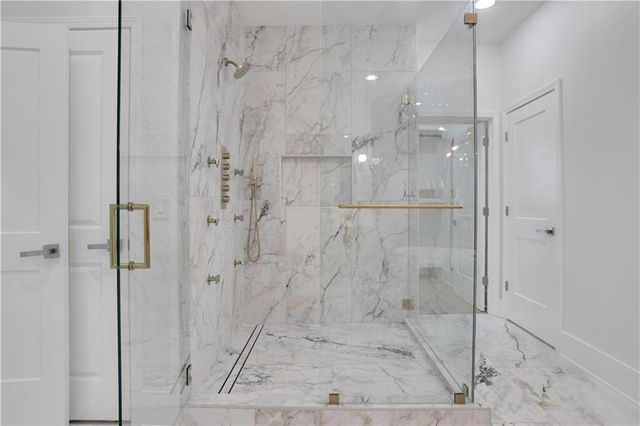 2497 Wawona NE Drive, Brookhaven, GA 30319