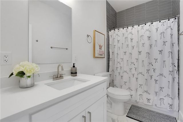 2497 Wawona NE Drive, Brookhaven, GA 30319