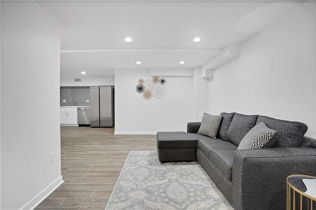 2497 Wawona NE Drive, Brookhaven, GA 30319