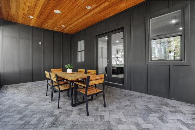 2497 Wawona NE Drive, Brookhaven, GA 30319