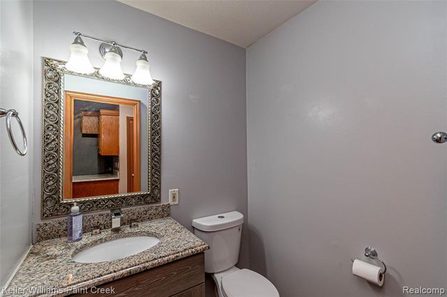 5555 Chatham Lane, Grand Blanc, MI 48439
