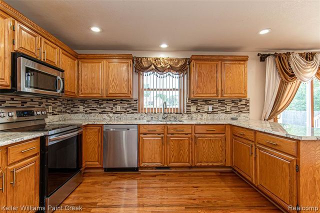 5555 Chatham Lane, Grand Blanc, MI 48439