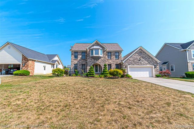 5555 Chatham Lane, Grand Blanc, MI 48439