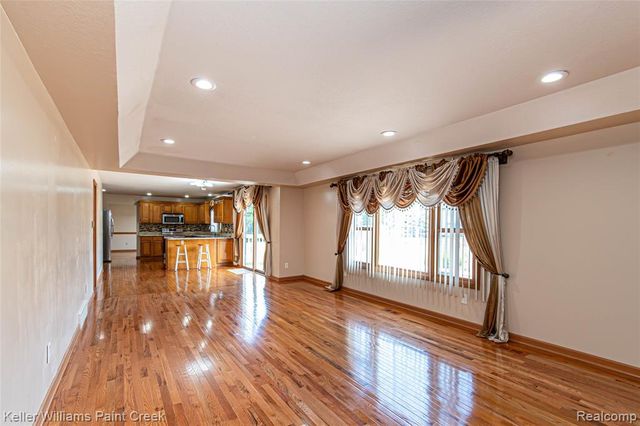 5555 Chatham Lane, Grand Blanc, MI 48439
