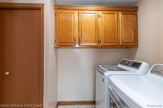 5555 Chatham Lane, Grand Blanc, MI 48439