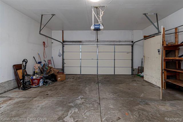 5555 Chatham Lane, Grand Blanc, MI 48439