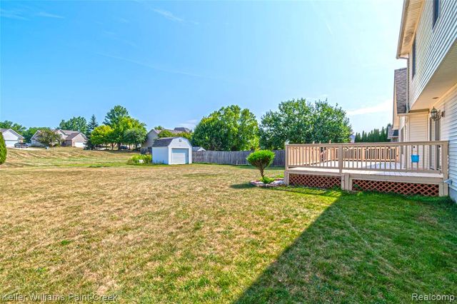 5555 Chatham Lane, Grand Blanc, MI 48439