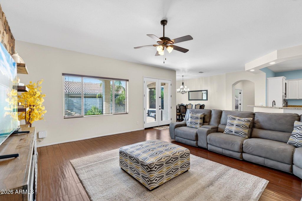 Image 11 of property listing at 21288 E RUSSET Road, Queen Creek, AZ 85142