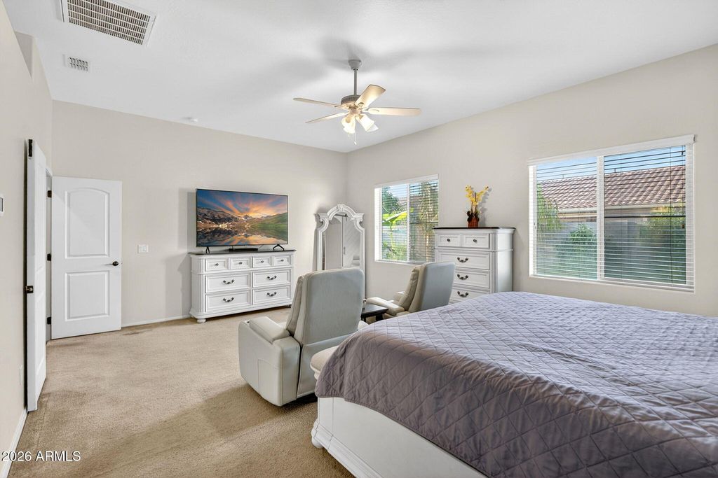 Image 21 of property listing at 21288 E RUSSET Road, Queen Creek, AZ 85142