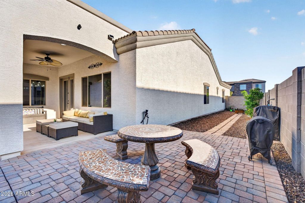 Image 44 of property listing at 21288 E RUSSET Road, Queen Creek, AZ 85142